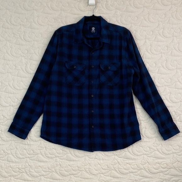 Amnesia Plaid Flannel Shirt Blue and Black Cotton - Picture 1 of 8